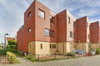 Woning Spiegelkarpersingel 18 Den Haag