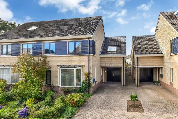 Woning Harriët Freezerlaan 22 Elst