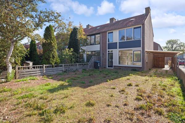 Woning Karel de Stoutestraat 24 Hellevoetsluis