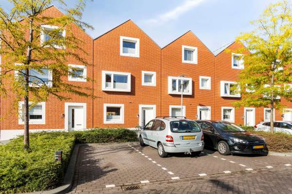 Woning Bisschop Aelenstraat 15 Tilburg