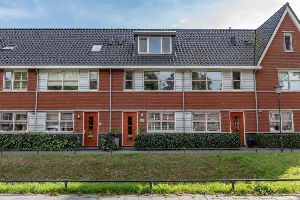 Woning Eikenlaan 46 Puttershoek