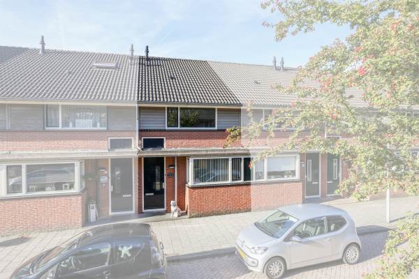 Woning Agatha Christiestraat 14 Spijkenisse