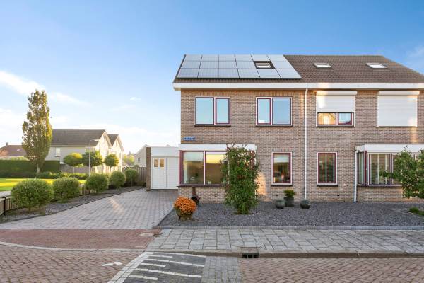 Woning Voorne 1 Emmeloord