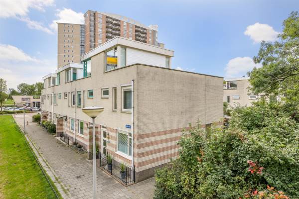 Woning Iepenlaan 2 Spijkenisse