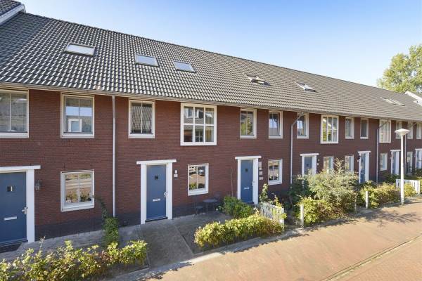 Woning A. Moenstraat 22 Amsterdam