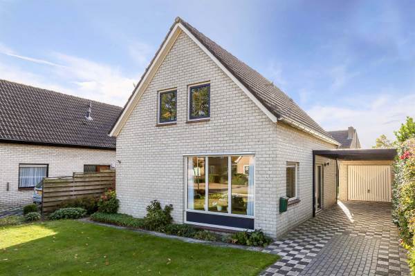 Woning Burg.Hoekstrastraat 5 Nieuwleusen