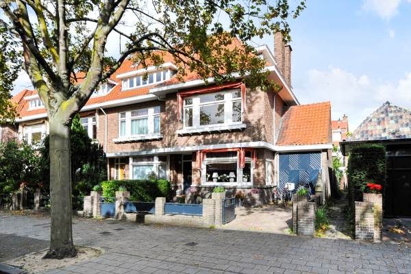 Woning Van Hogenhoucklaan 1 Den Haag