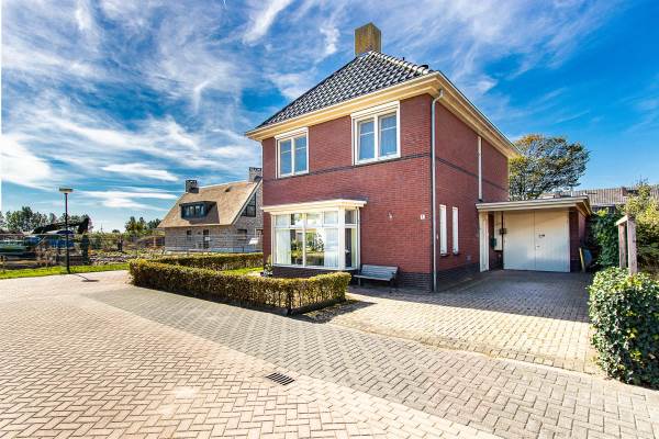 Woning Weteringshof 1 Genderen