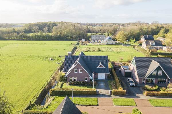 Woning Pastoor Walstrastraat 6 Kloosterburen