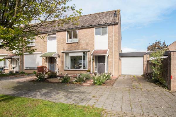 Woning Korenbloemlaan 2 Arnemuiden