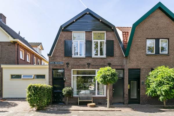 Woning Generaal Maczekstraat 136 Breda