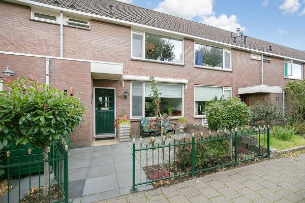 Woning Emmalaan 52 Woubrugge