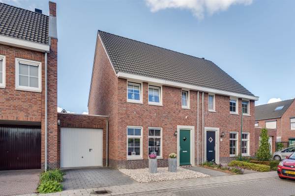 Woning Burgemeester van Rietstr 10 Haelen