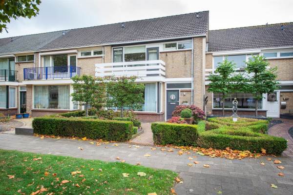 Woning Burg Van den Drieslaan 8 Oudenbosch