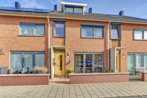 Woning Oranjewerf 24 Maasdijk