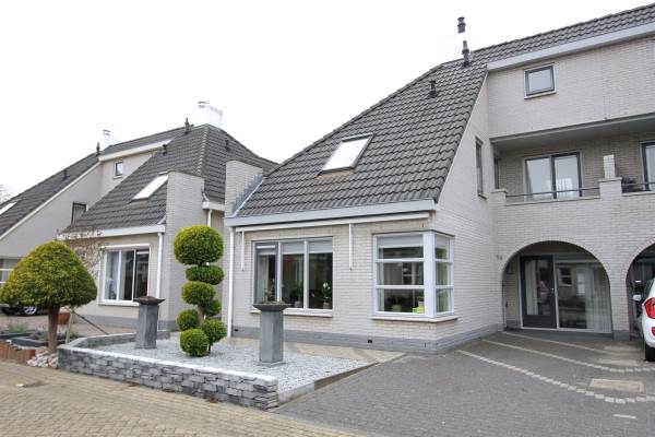 Woning James Grieve 16 Tiel