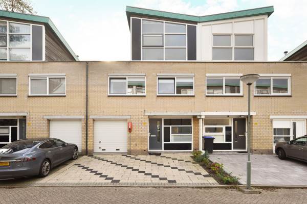 Woning Marowijne 97 Dordrecht