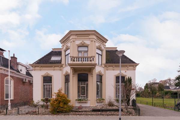 Woning Stationsstraat 1 Winschoten