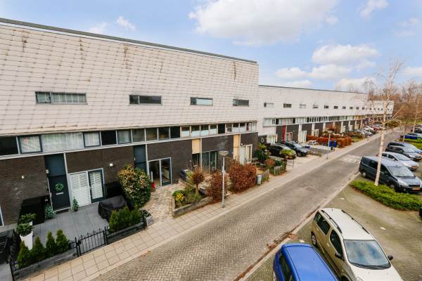 Woning Jacob van Ruysdaelstraat 77 Almere