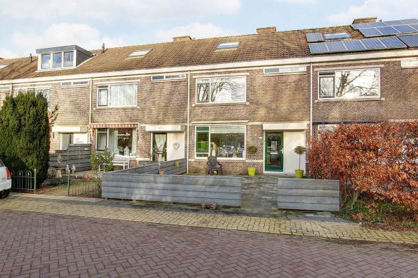 Woning Prof ten Doesschatestraat 149 Heemskerk
