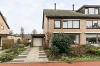 Woning Vincent van Goghstraat 8 Lekkerkerk