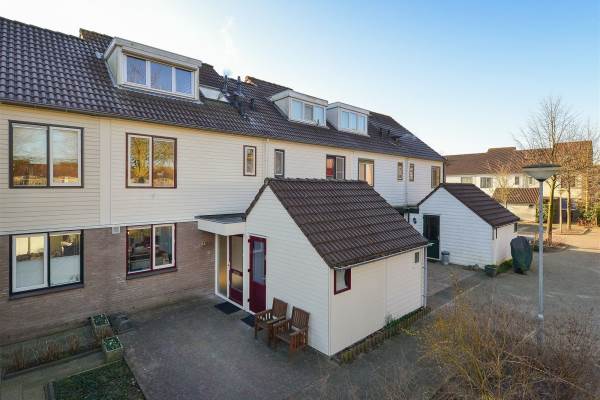 Woning Vredebest 35 Ouderkerk aan de Amstel