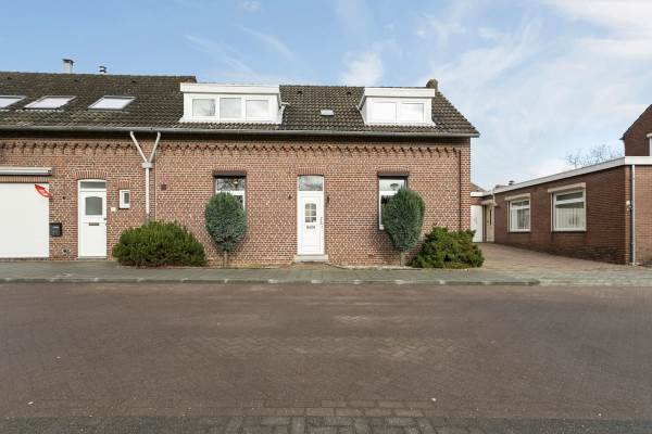 Woning Rector Hendrixstraat 3 Maasbracht