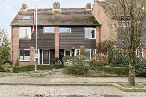 Woning Hoekkamp 16 Hendrik-Ido-Ambacht