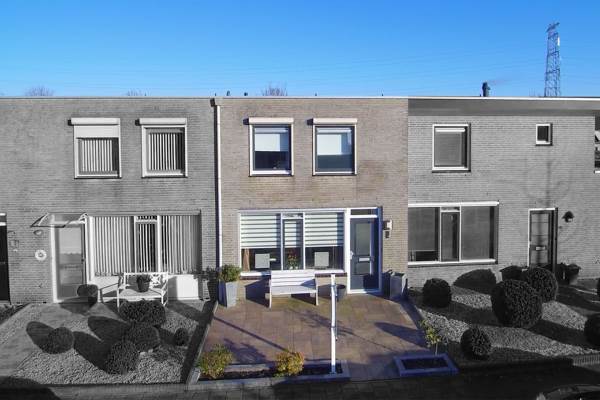 Woning ar 37 Elst