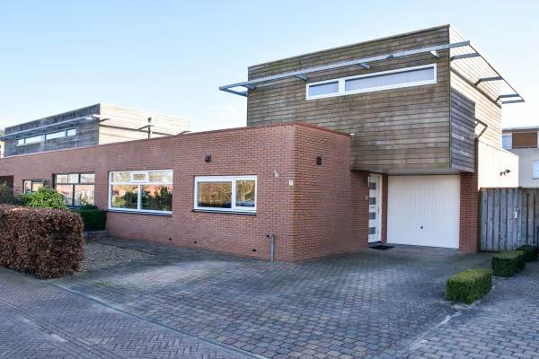 Woning Land van Altena 9 Lelystad