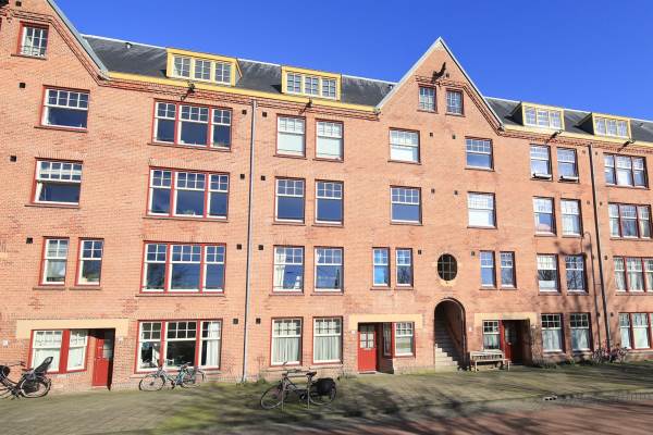 Woning Zaanstraat 261 Amsterdam