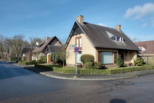 Woning Jhr. Ruys de Beerenbroeckstraat 1 Veghel