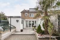 Woning Rembrandt van Rijnsingel 44 Roelofarendsveen