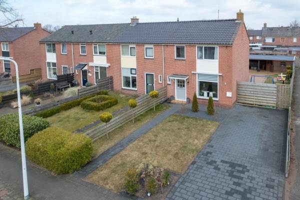 Woning Langelaan 91 Surhuisterveen