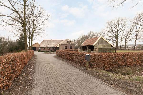 Woning Strenkhaarsweg 17 Lemelerveld