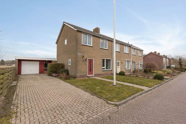 Woning Beatrixstraat 1 Zoutkamp