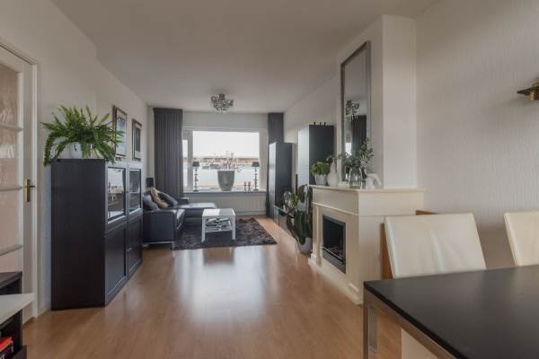 Woning Henriëtte Roland Holsthof 16 Weesp