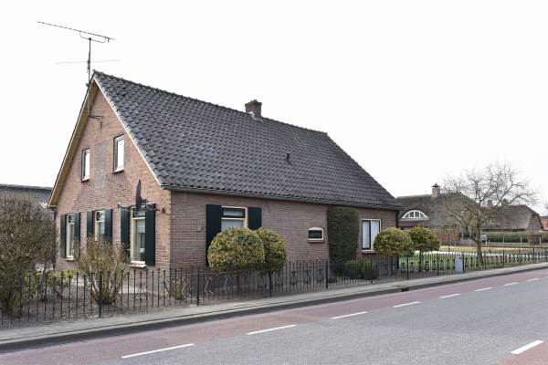 Woning Nieuwe Kerkstraat 15 Nijkerkerveen