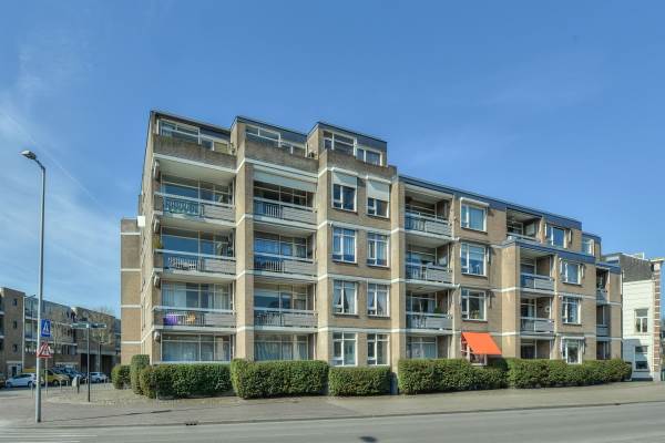 Woning Adriaan van Bergenstraat 92 Breda