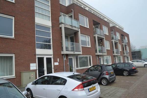 Woning Mr. S. van Houtenstraat 5 Assen