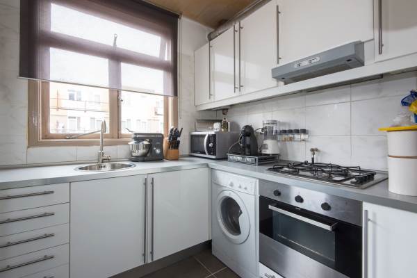 Woning Mijnsherenlaan 107 Rotterdam