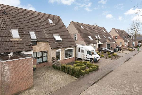 Woning De Doeze 60 Klazienaveen