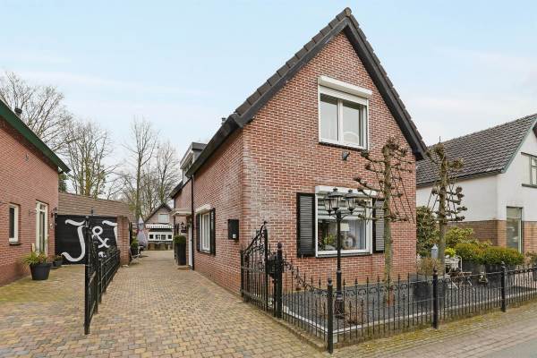 Woning Oranjestraat 16 Apeldoorn