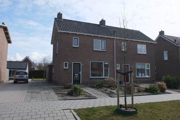 Woning Prof. Holwardastrjitte 21 Holwerd