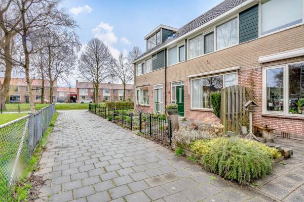 Woning Anna van Saksenstraat 52 Noord-Scharwoude