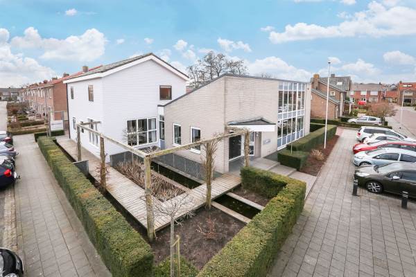 Woning Jan van Nassaustraat 8 Genemuiden