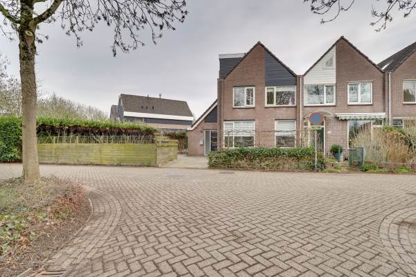 Woning Holthuizerdreef 136 Huissen