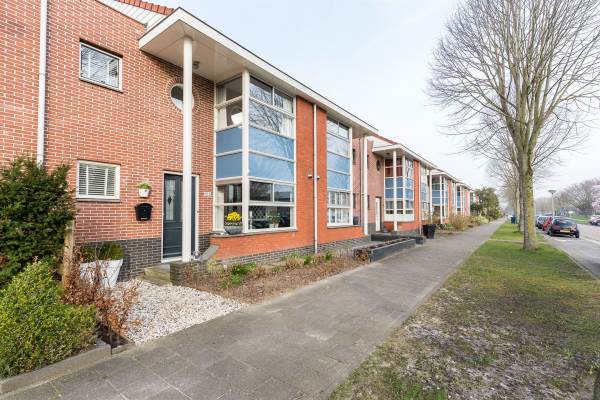 Woning Simon van Collemstraat 102 Almere