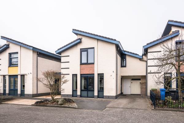 Woning Grashuiserf 5 Hoogland