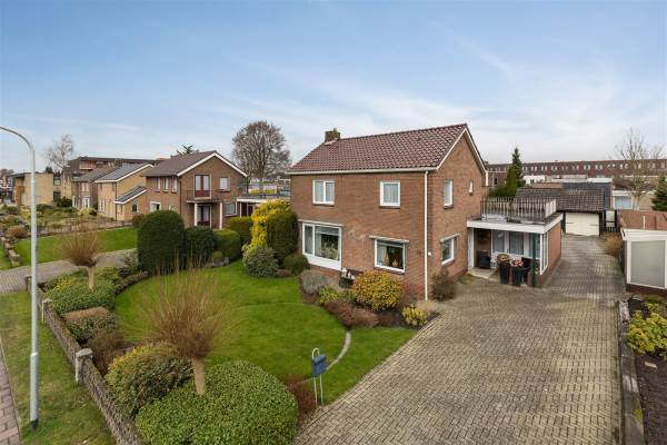 Woning Jhr. M.W.C. de Jongestraat 22 Klazienaveen